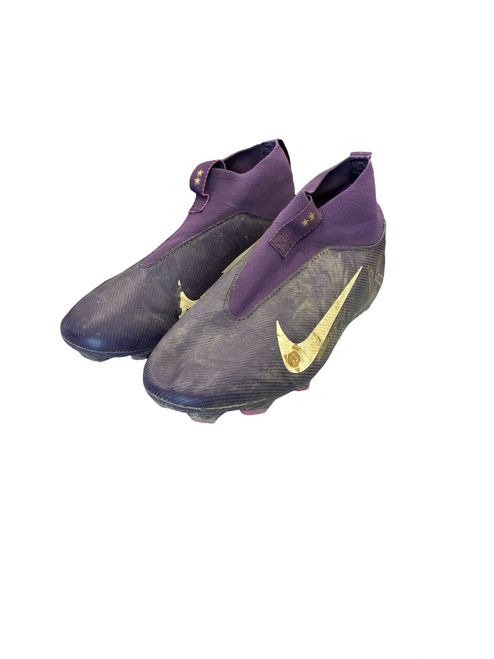 Vist Large View of Product Image Which is Used Nike Soccer Cleats Purple Junior 02