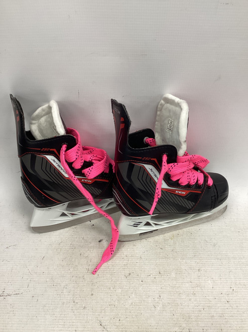 Vist Large View of Product Image Which is Used CCM JETSPEED 250 Youth Hockey Skate Youth 10.0