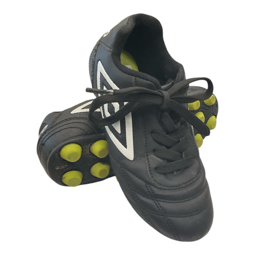 Vist Large View of Product Image Which is Used Umbro Soccer Cleats Black Youth 11.0