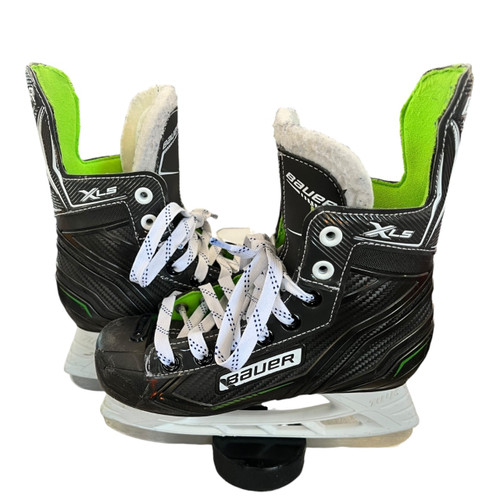 Vist Large View of Product Image Which is Used Bauer XLS Junior Hockey Skate Junior 02.5