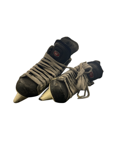 Vist Large View of Product Image Which is Used CCM U Intermediate Hockey Skate Intermediate 4.5