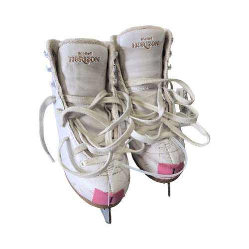Vist Large View of Product Image Which is Used Riedell HORIZON SKATES 1 Girls Figure Skate White Junior 01