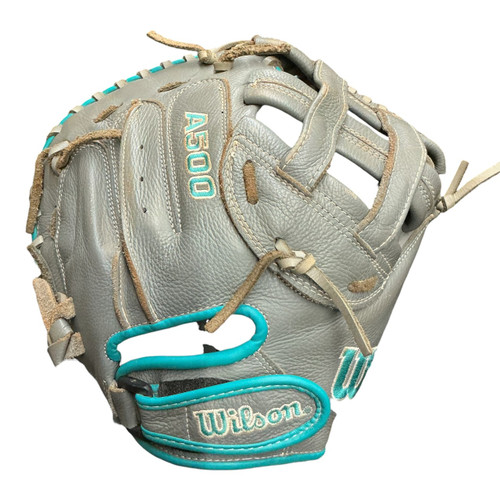Vist Large View of Product Image Which is Used Wilson A500 SIREN BB/SB Catchers RH Throw Grey 32"