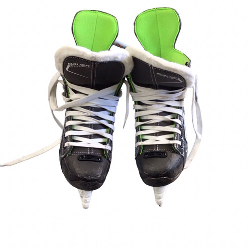 Vist Large View of Product Image Which is Used Bauer XLS Junior Hockey Skate Junior 01
