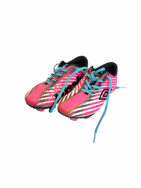 Vist Large View of Product Image Which is Used Umbro Soccer Cleats Pink Junior 01.5