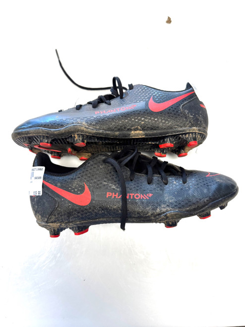 Vist Large View of Product Image Which is Used Nike Soccer Cleats Black Junior 04.5