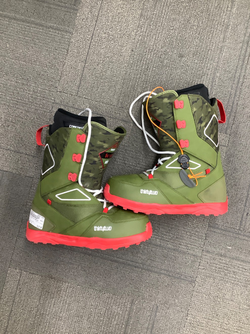 Vist Large View of Product Image Which is Used ThirtyTwo JP WALKER Mens Snowboard Boots Camouflage Senior 11