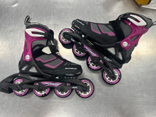 Vist Large View of Product Image Which is Used Rollerblade SPITFIRE ADJUSTABLE 2-5 Junior Rec Fitness Skates Purple Adjustable