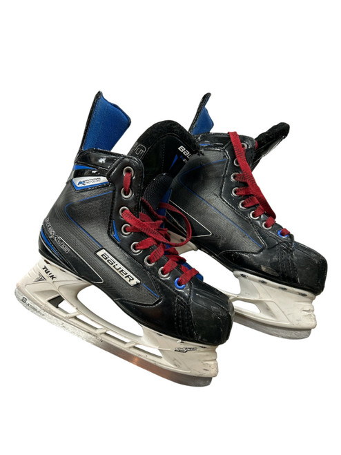 Vist Large View of Product Image Which is Used Bauer NEXUS N2700 INT SKATES 5 Intermediate Hockey Skate Intermediate 5.0