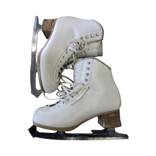 Vist Large View of Product Image Which is Used Jackson FREESTYLE 2190 SKATES 8R WomensFigure Skate White Senior 8