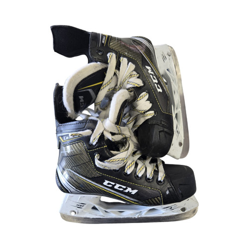 Vist Large View of Product Image Which is Used CCM TACKS 9060 SKATES 5 Junior Hockey Skate Junior 05