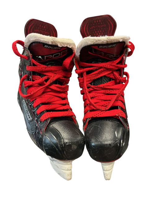 Vist Large View of Product Image Which is Used Bauer VAPOR Junior Hockey Skate Junior 04.5