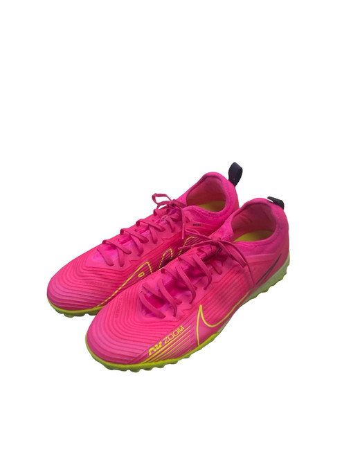 Vist Large View of Product Image Which is Used Nike Soccer Turf Shoes Pink Senior 10