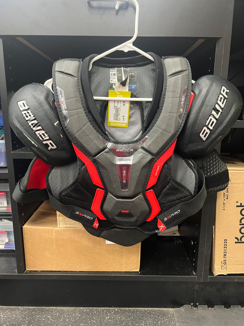 Vist Large View of Product Image Which is Used Bauer VAPOR 3X PRO Senior Shoulder Pads MD