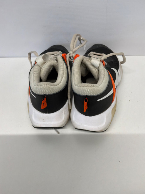 Vist Large View of Product Image Which is Used Nike Basketball Shoes M Black Youth 06.0