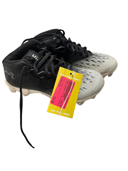Vist Large View of Product Image Which is Used Under Armour Jr FB Cleats Black And White Junior 02