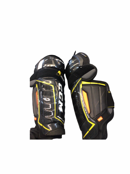 Vist Large View of Product Image Which is Used CCM 9080 Senior Shin Guards Black 20"