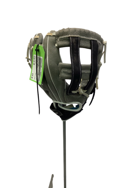 Vist Large View of Product Image Which is Used Easton GHOST BB/SB Glove RH Throw Black 11"