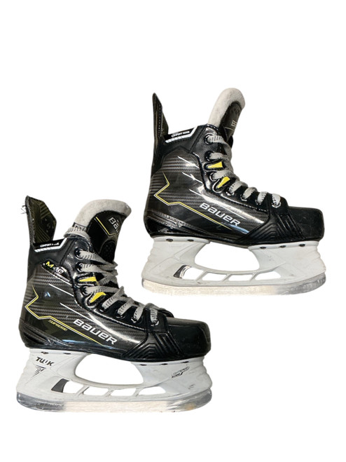 Vist Large View of Product Image Which is Used Bauer SUPREME M4 Junior Hockey Skate Junior 02.5