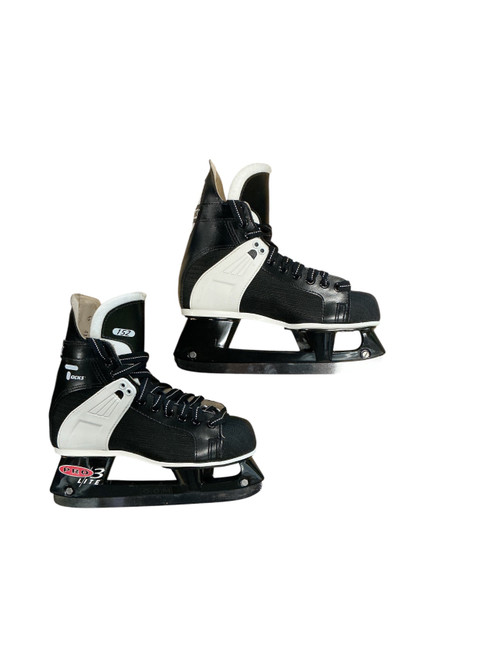 Vist Large View of Product Image Which is Used CCM TACKS Junior Hockey Skate Junior 04.5