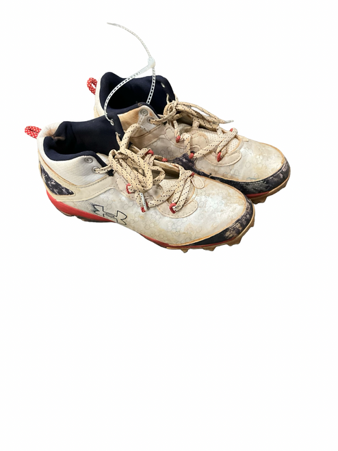 Vist Large View of Product Image Which is Used Under Armour Jr FB Cleats White Junior 06