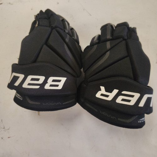 Vist Large View of Product Image Which is Used Bauer VAPOR Junior Gloves Black 12"