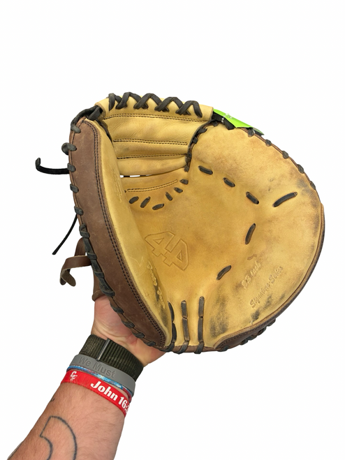 Vist Large View of Product Image Which is Used 44 PRO CATCHERS MITT BB/SB Catchers RH Throw Brown 33"