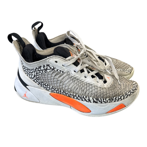 Vist Large View of Product Image Which is Basketball shoes