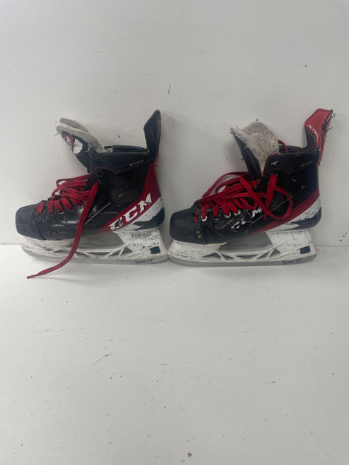 Vist Large View of Product Image Which is Used CCM JETSPEED FT485 Senior Hockey Skate Senior 7.5