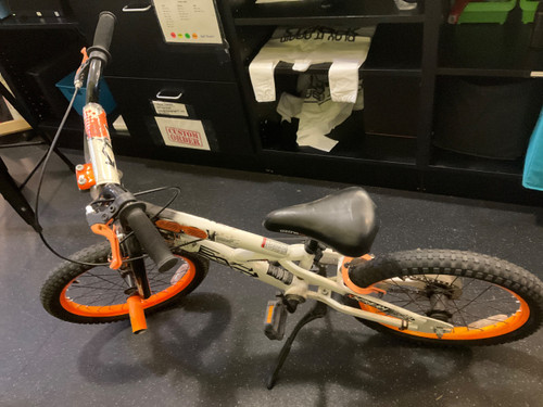 Vist Large View of Product Image Which is Used Ozone 500 PRO 18 BMX Bike Boys Orange 18"