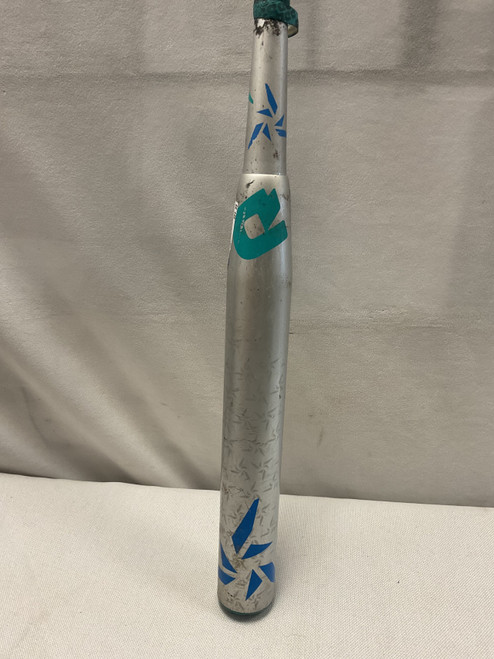 Vist Large View of Product Image Which is Used Demarini VENDETTA VCF-19 BB/SB Fastpitch Bat 31"