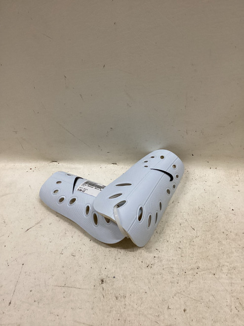 Vist Large View of Product Image Which is Used Nike Soccer Shin Guards Adult White LG