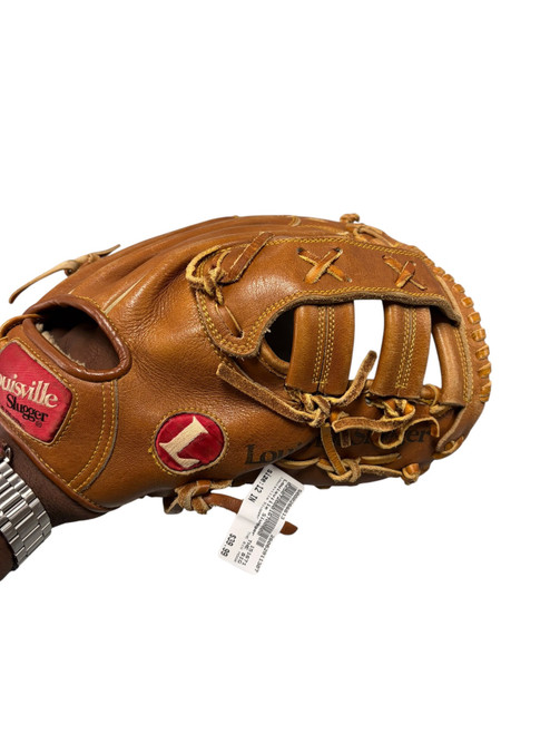 Vist Large View of Product Image Which is Used Louisville Slugger THE BIG HOOK BB/SB First Base RH Throw None 12"
