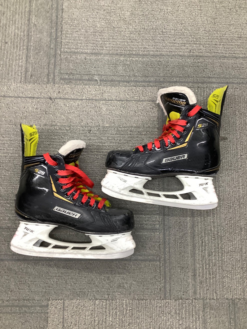 Vist Large View of Product Image Which is Used Bauer S29 Intermediate Hockey Skate Intermediate 5.0