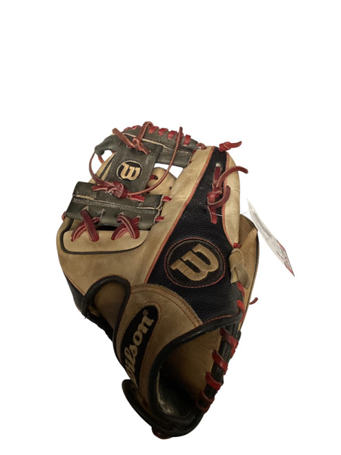 Vist Large View of Product Image Which is Used Wilson A2000 BB/SB Glove RH Throw Tan 11 1/2"