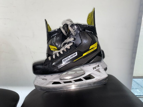 Vist Large View of Product Image Which is Used Bauer SUPREME COMP Senior Hockey Skate Senior 8.5