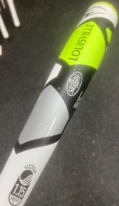 Vist Large View of Product Image Which is Used Louisville Slugger CATALYST 2017 BB/SB USSSA 2 3/4 Bat 28"