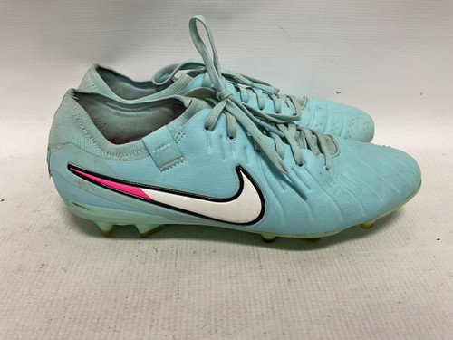 Vist Large View of Product Image Which is Used Nike Soccer Cleats Teal Senior 8.5