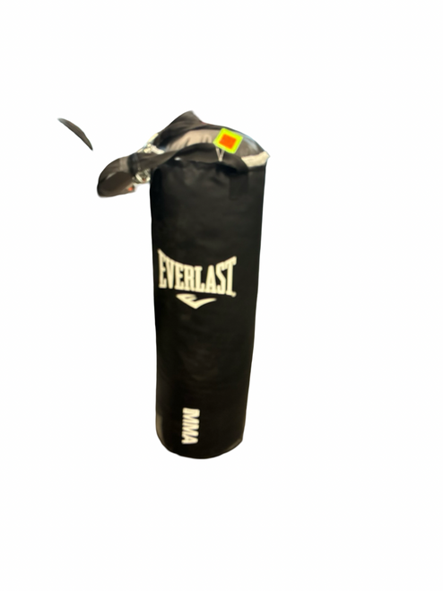 Vist Large View of Product Image Which is Used Everlast 70LB HEAVY BAG Boxing Heavy Bag Black 70 lb