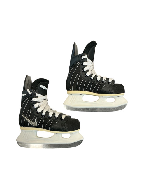 Vist Large View of Product Image Which is Used Nike IGNITE Youth Hockey Skate Youth 09.0