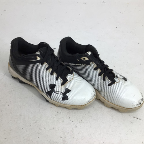 Vist Large View of Product Image Which is Used Under Armour LEADOFF LOW JR 1.5 BB/SB CLEATS BB/SB Cleats Black Junior 01.5