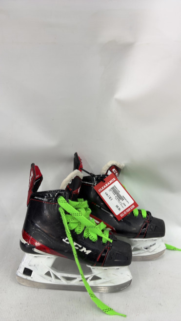 Vist Large View of Product Image Which is Used CCM FT475 JETSPEED Junior Hockey Skate Junior 02.5