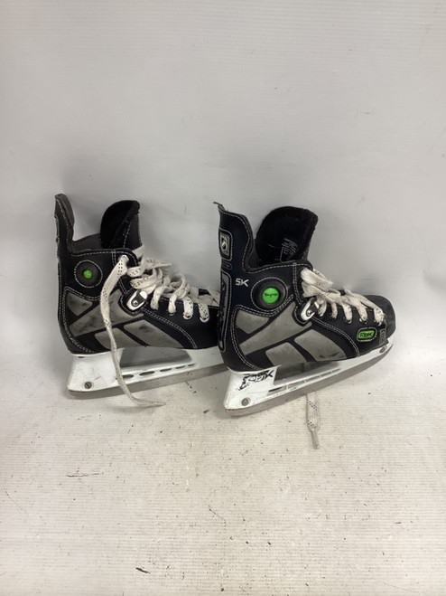 Vist Large View of Product Image Which is Used Reebok 5K PUMPS Junior Hockey Skate Junior 02.5