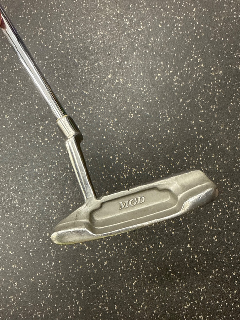 Vist Large View of Product Image Which is Used MILLER GENUINE DRAFT Mens Putter RH