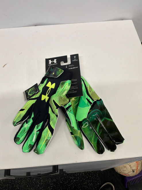 Vist Large View of Product Image Which is Used Under Armour F8 LARGE FB Gloves Green LG