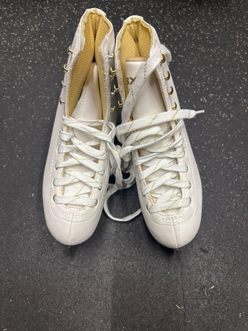 Vist Large View of Product Image Which is Used DBX CLASSIC WomensFigure Skate White Senior 6