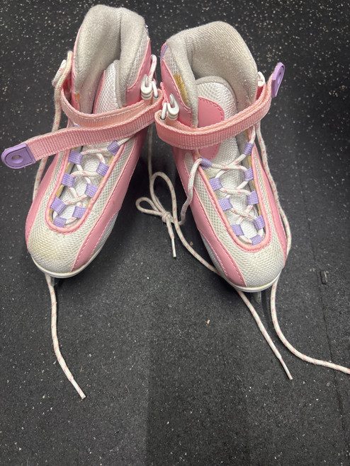Vist Large View of Product Image Which is Used Jackson SOFTEC Girls Figure Skate Pink Youth 13.0