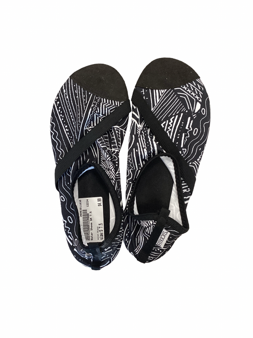 Vist Large View of Product Image Which is Water Shoes M Black Senior 7.5