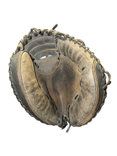 Vist Large View of Product Image Which is Used Rawlings RENEGADE LITE TOE BB/SB Catchers RH Throw Black 32 1/2"