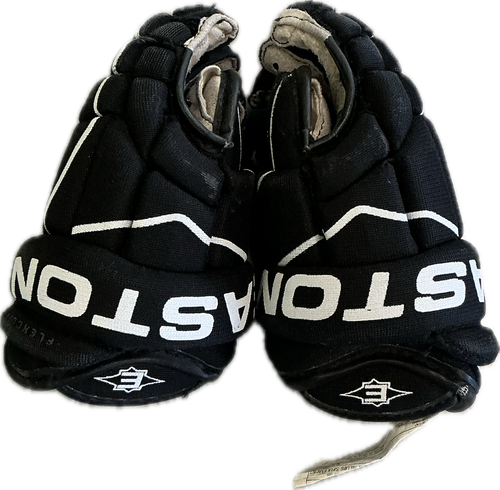 Vist Large View of Product Image Which is Used Tron HOCKEY GLOVES Youth Gloves Black 8"